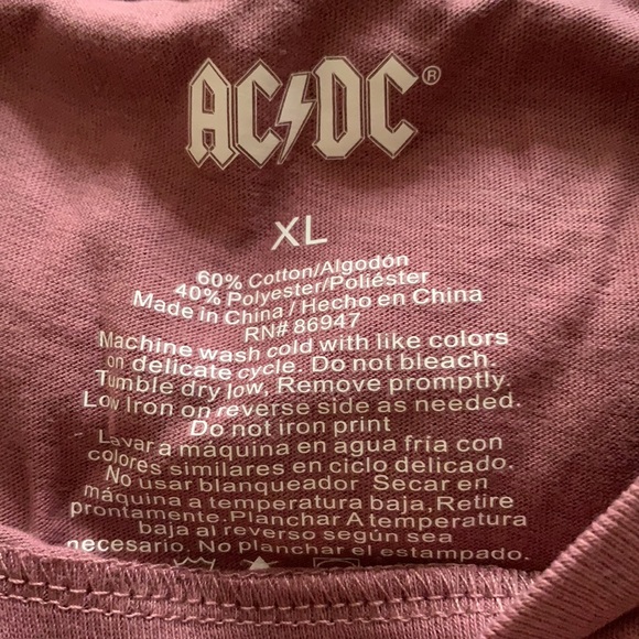 Cropped, long sleeve AC DC shirt - Picture 4 of 4
